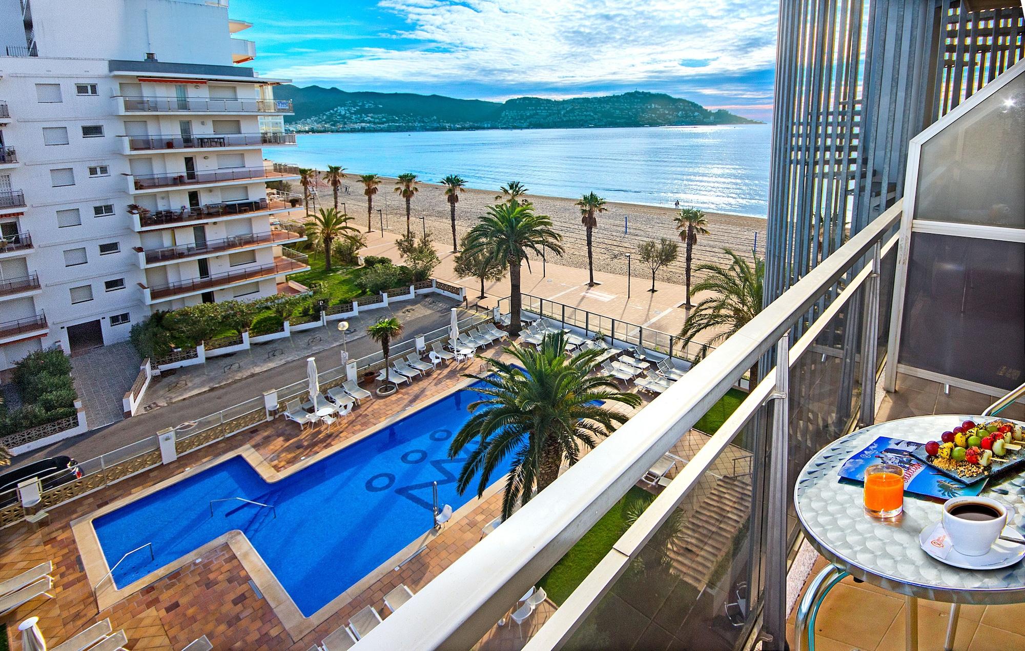 Hotel Monterrey Roses By Pierre & Vacances エクステリア 写真