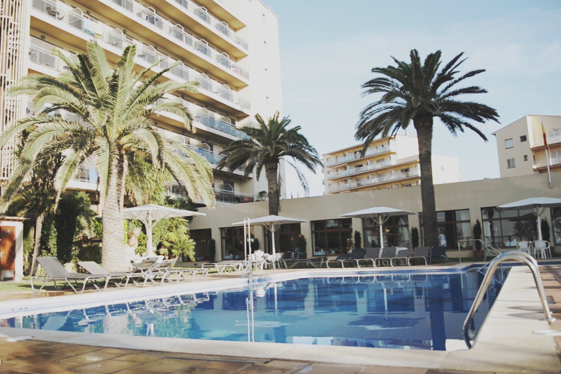 Hotel Monterrey Roses By Pierre & Vacances エクステリア 写真